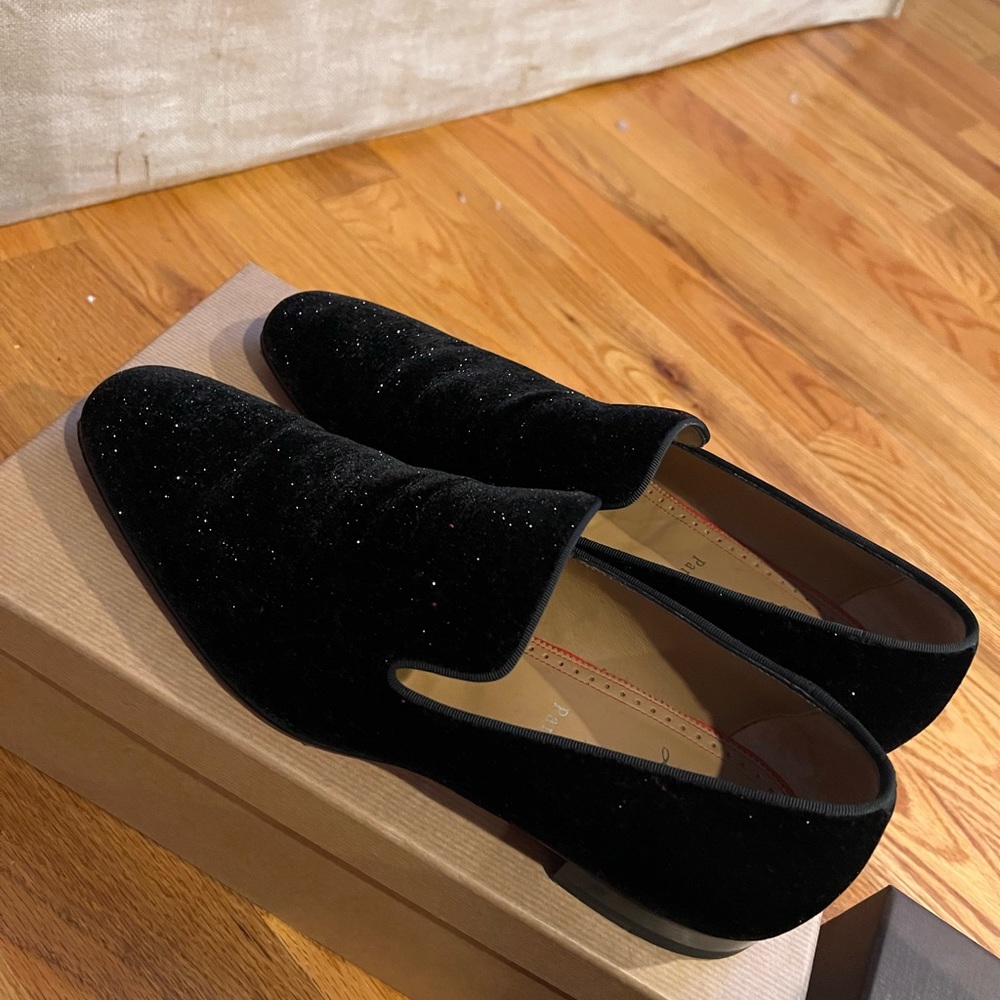 Christian Louboutin - Picture 7 of 7
